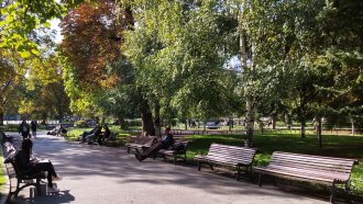 Войната на пейките. Как европейските градове използват градското обзавеждане