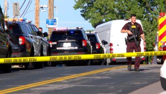 Две деца са убити при стрелба в католическо училище в САЩ. 17 други са ранени