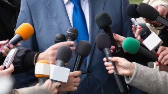 Световни топ икономисти: Здравите икономики се нуждаят от добра журналистика