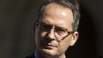 Христо Грозев печели наградата за европейски журналист на годината