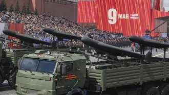 Има ли „дупка“ в българското небе? НАТО засилва мерките срещу руските дронове