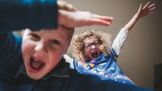 От TikTok до речника: Децата викат „six seven“, родителите питат „какво значи“