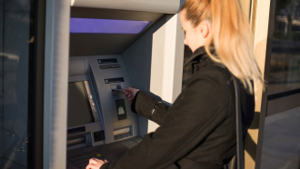 Университет на кредит или 10 години вноски за диплома